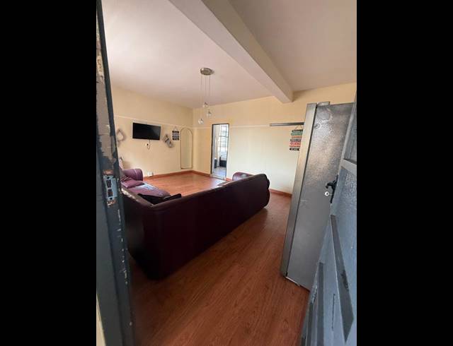 5 BEDROOM APARTMENT FOR SALE IN DURBAN CBD
